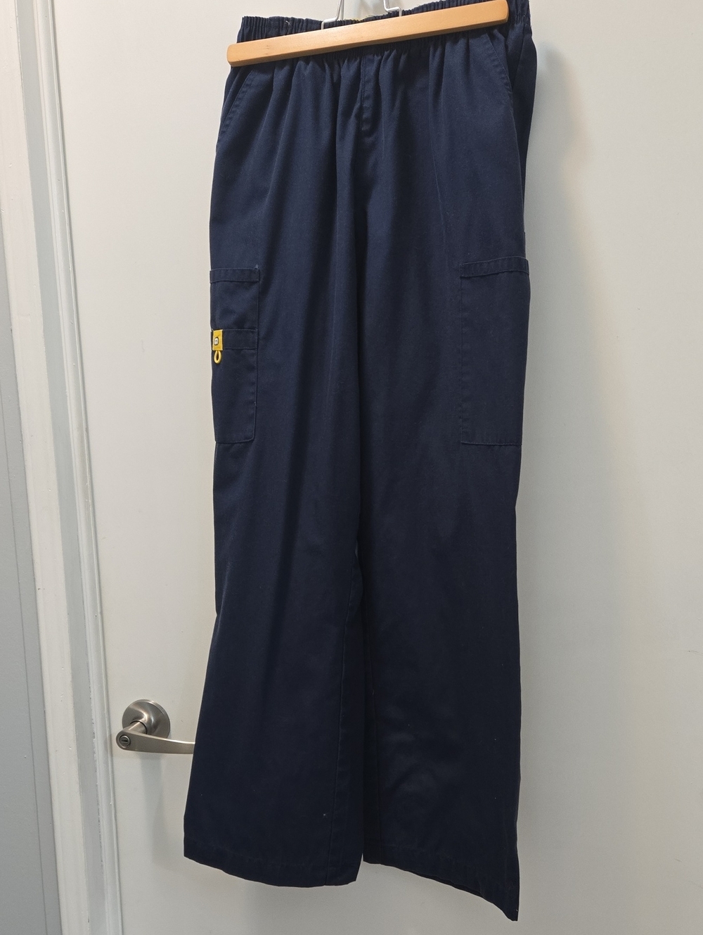 WonderWink Navy Wide-Leg Cargo Scrub Pants